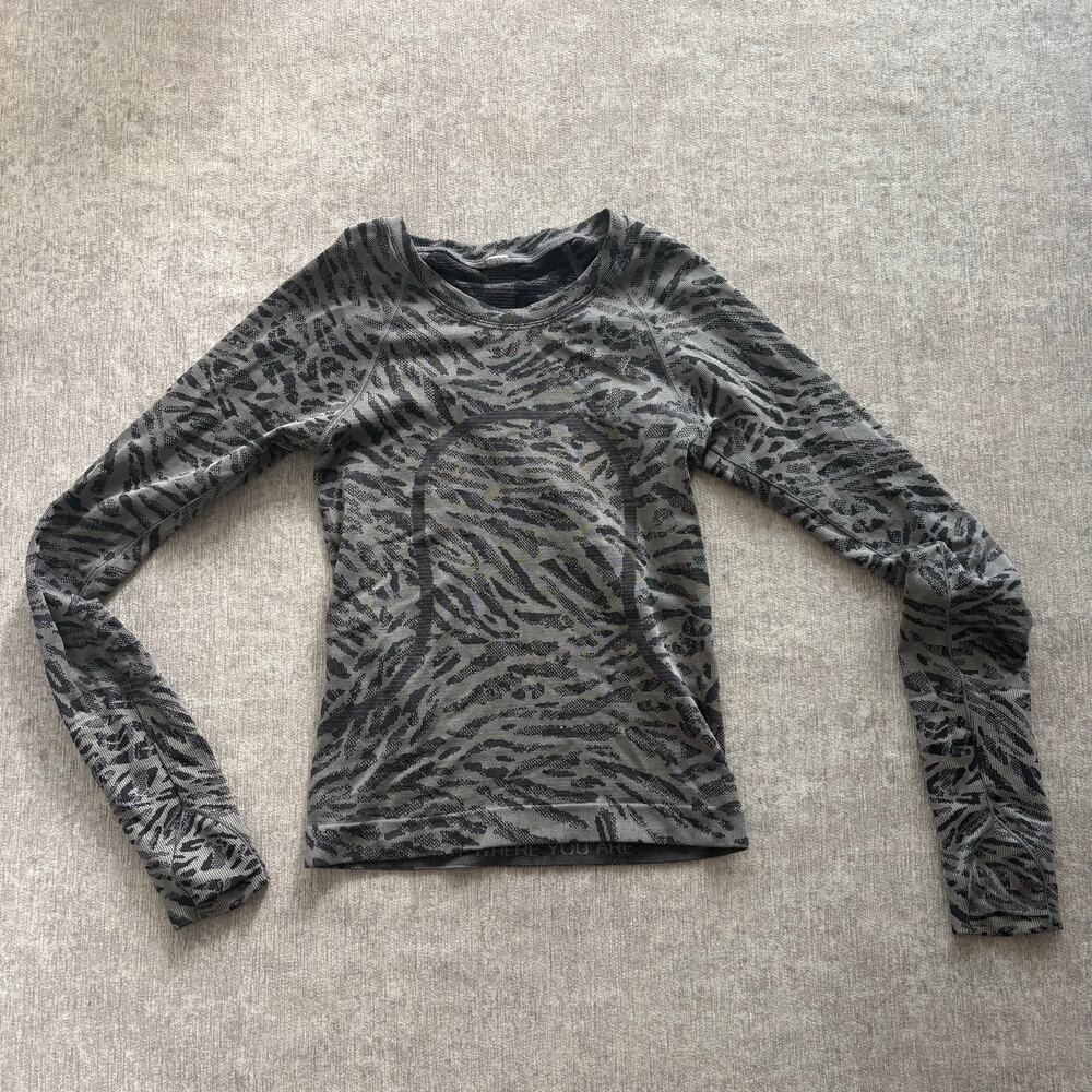 Lululemon Swiftly Tech Long Sleeve Top